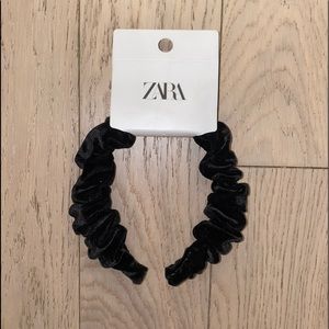 Zara Velvet Scrunchie Headband